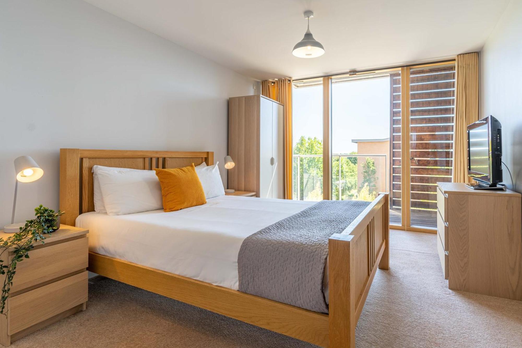 Cotels At Vizion Serviced Apartments, Superfast Broadband, Central Location, Free Parking, Fully Equipped Kitchen Milton Keynes Esterno foto