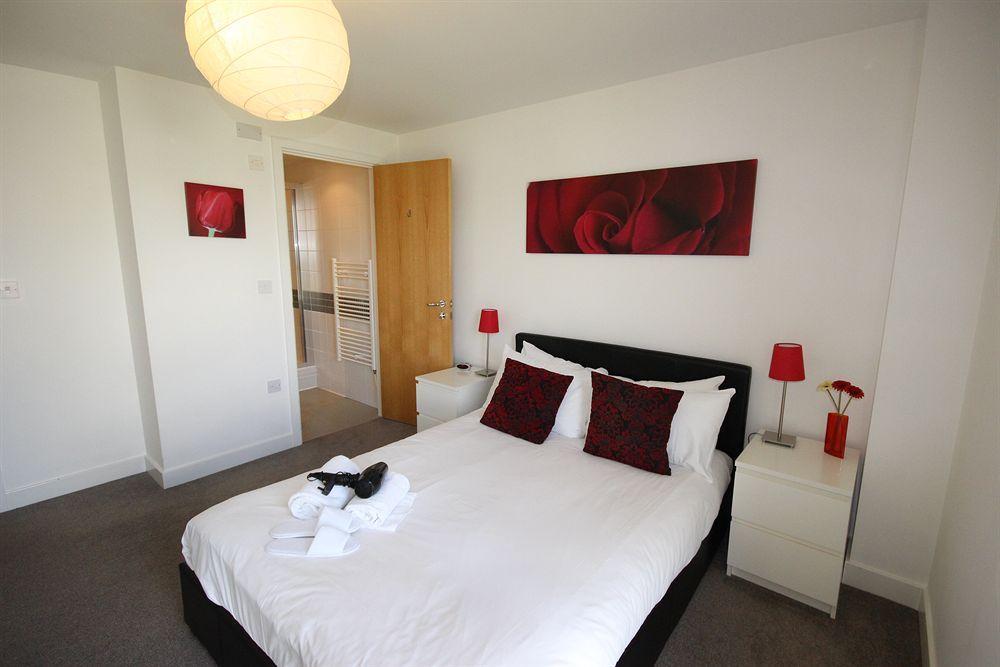 Cotels At Vizion Serviced Apartments, Superfast Broadband, Central Location, Free Parking, Fully Equipped Kitchen Milton Keynes Esterno foto